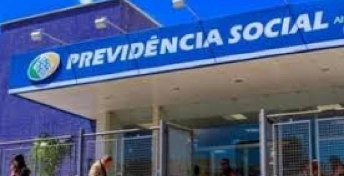 Aposentado do INSS pode pedir de volta valores descontados