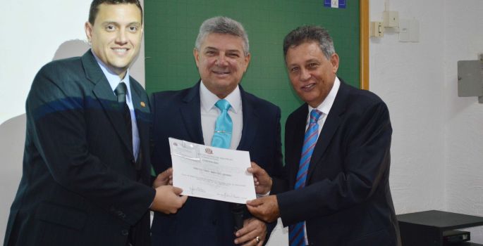 Diretor da PC na região de Sorocaba se reúne com policiais civis em Avaré