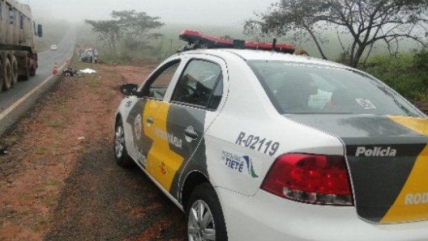 Idoso morre ao invadir pista contrária e bater em outro veículo em Manduri
