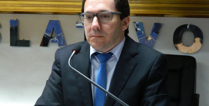 Vereador pede Operação Tapa-Buracos na periferia