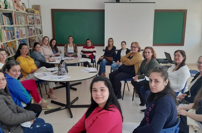 Capacitação discute mitos sobre alimentação de autistas