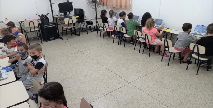 Plataforma Digital auxilia estudantes no processo de aprendizagem