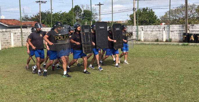 Polícia Militar realiza treinamento com pelotão de Força Tática