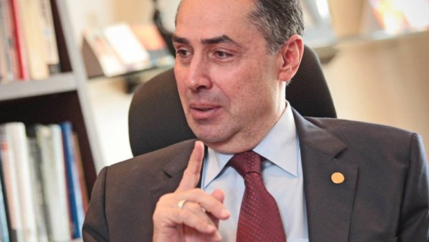 “É preciso uma revolução no modo como o Supremo atua”, diz ministro Luís Roberto Barroso