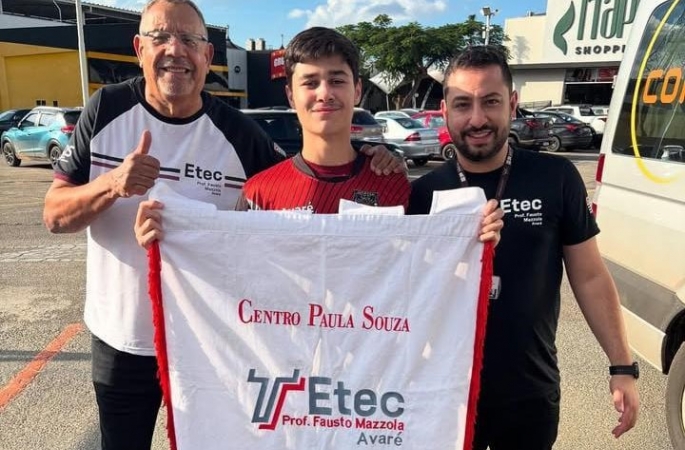 Enxadrista avareense conquista tricampeonato nos Jogos Escolares de São Paulo