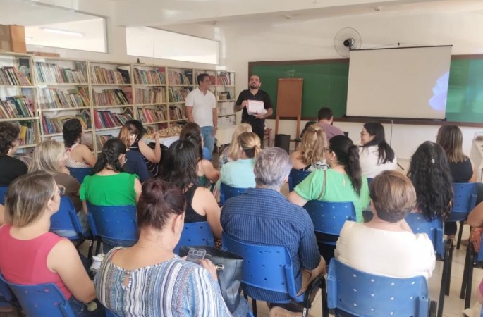 Projetos de informática atenderam 6,6 mil alunos de escolas municipais em 2025