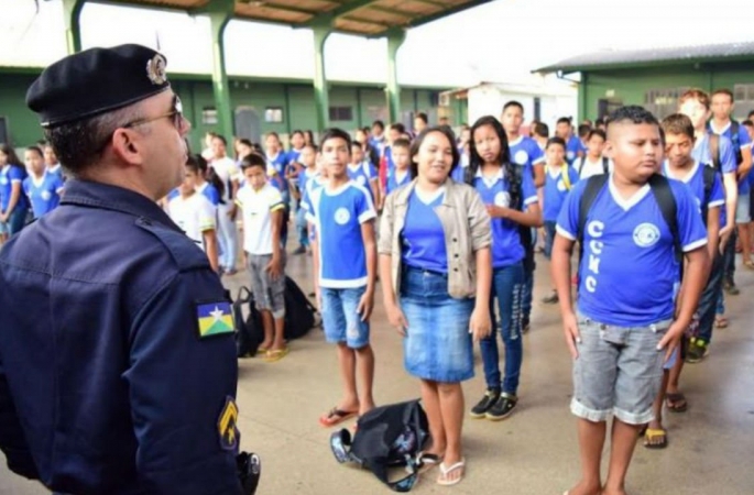 Avaré não consta em Diário Oficial que terá escola cívico-militar