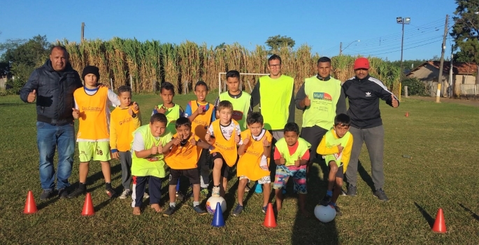 Escolinha de Futebol da Barra Grande inicia atividades