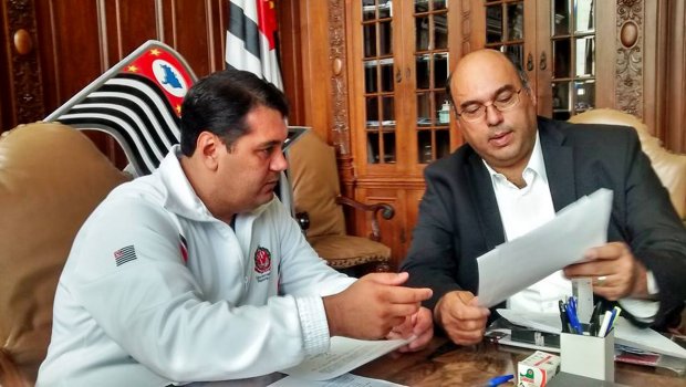 Prefeito busca recursos em secretarias estaduais