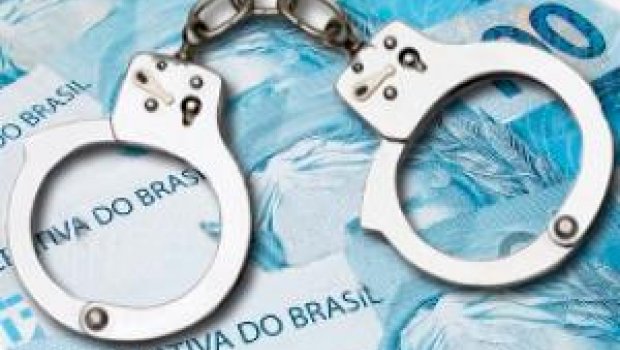 Polícia prende estelionatário em banco