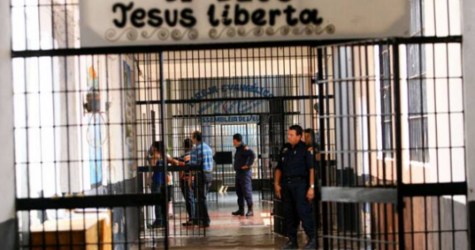 União devolve a Estados 891 presos em 5 anos