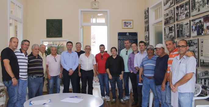 Reunião confirma união para permanência da ABQM na cidade
