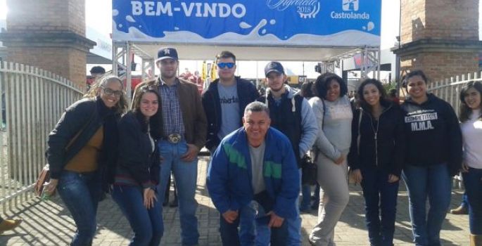 Zootecnia Eduvale visita vitrine Agroleite 2018