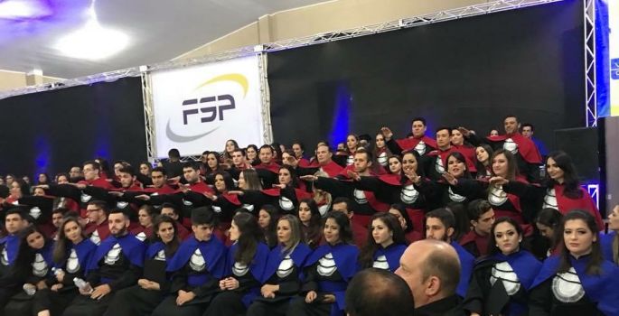FSP- Avaré realizou noite da coleção de grau dos formandos de 2017
