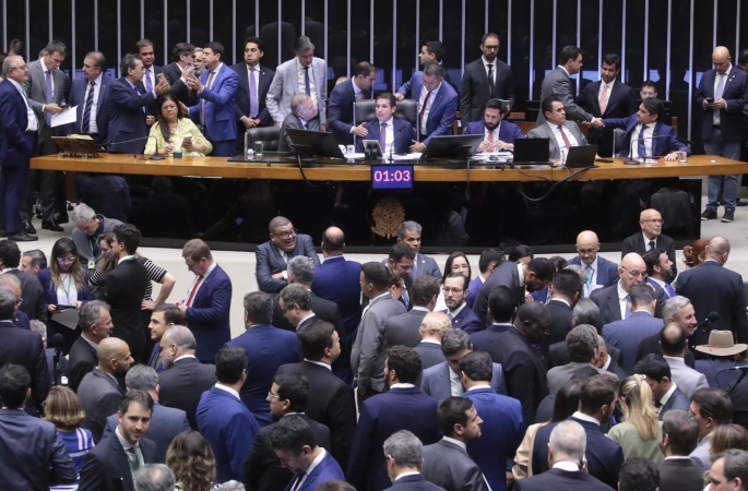 Aumento do número de deputados aprovado pela Câmara pode custar R$ 64,8 milhões por ano