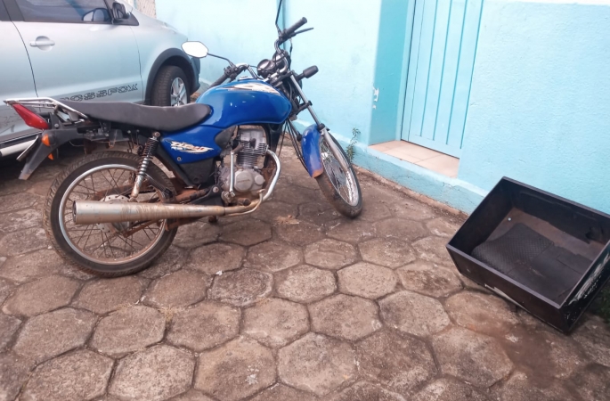 Polícia Civil prende homem que furtou motocicleta e recupera veículo