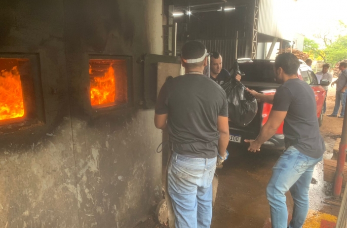 Polícia Civil de Avaré incinera mais 96 quilos de drogas apreendidas