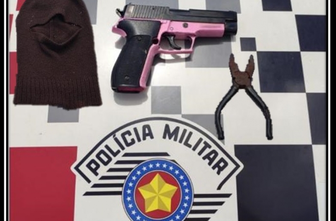 Casal é preso após tentar roubar idoso no interior de SP