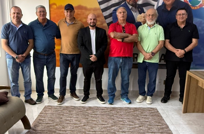 Deputado Conte Lopes visita escritório de transição de Governo do prefeito eleito de Avaré