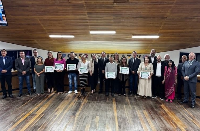 Equipe da CPAEE é homenageada na Câmara por excelência no atendimento à educação especial