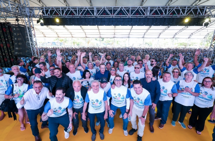 SEC de Avaré participa de grande celebração do 1º de Maio promovida pela Fecomerciários