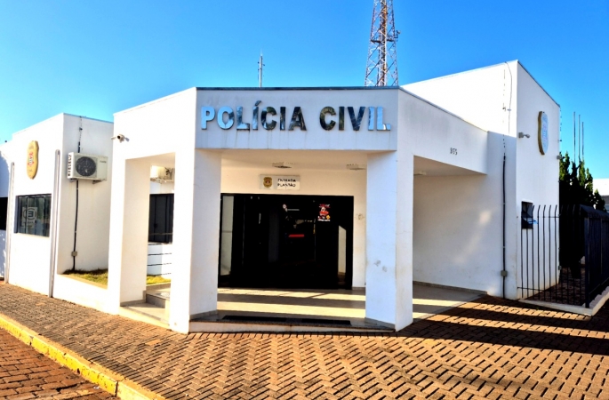 Suspeito de 20 anos é preso pela Polícia Civil após série de furtos e roubo