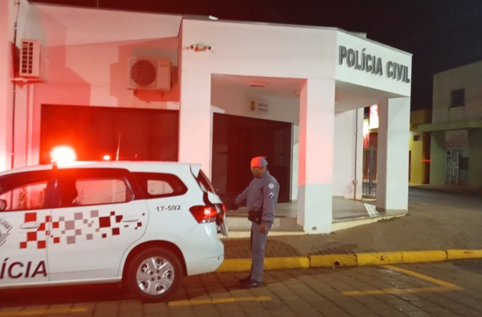 Tentativa de roubo a posto de combustíveis acaba em prisão