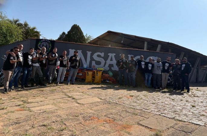 Insanos MC Divisão Avaré realiza grande doação em apoio a animais carentes