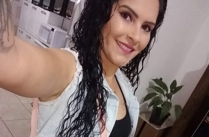 Mulher é morta com tiros na cabeça em briga de trânsito em Avaré; filhos presenciam crime