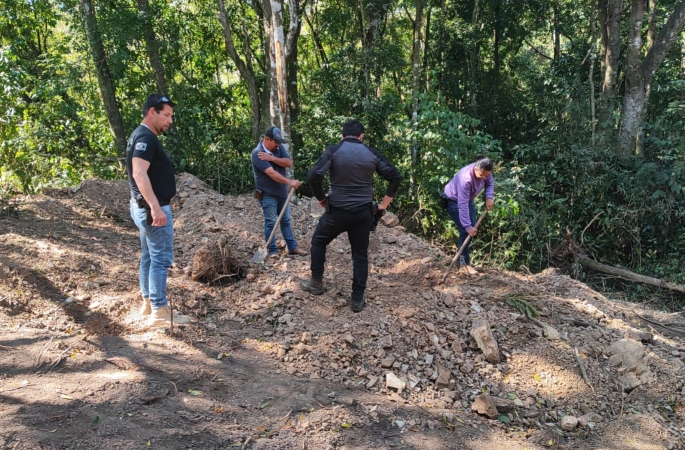 Polícia Civil localiza em fazenda ossadas de gado e lataria de caminhonete furtada 