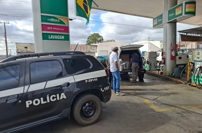 Polícia Civil e ANP fiscalizam postos de combustíveis na região