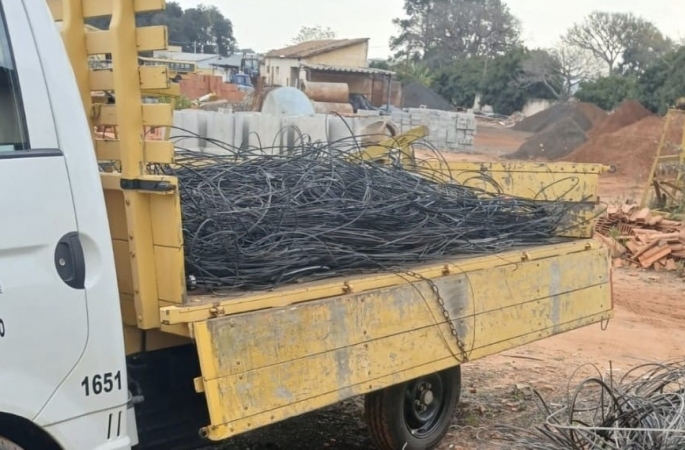 Força-tarefa finaliza primeira etapa com regularização de 17 km de rede de fios