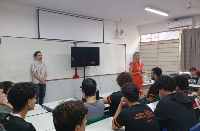 Palestra na Escola João Teixeira aborda Transtorno do Espectro Autista e inclusão