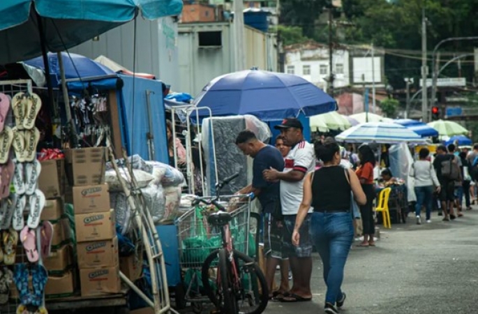 IBGE: Desigualdade racial no Brasil cresce com queda da renda familiar
