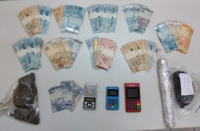 Jovem é preso suspeito de integrar organização ligada ao tráfico de drogas em Sarutaiá