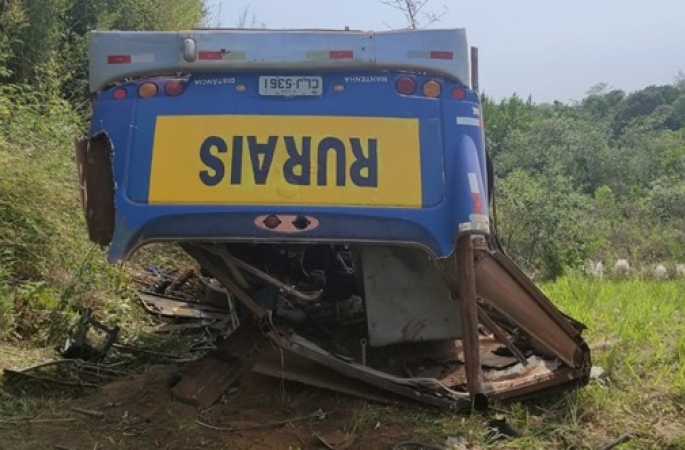 MPT investiga acidente com ônibus rural que matou trabalhador em Avaré