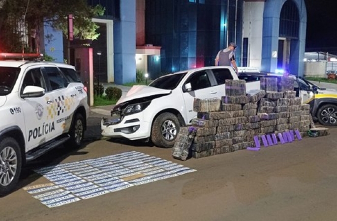 Homem é preso com mais de uma tonelada de maconha em rodovia de Timburi