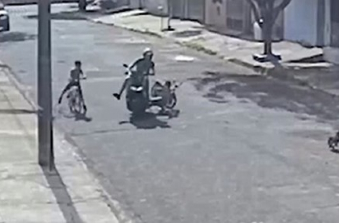 Motociclista atropela criança e foge sem prestar socorro em Avaré
