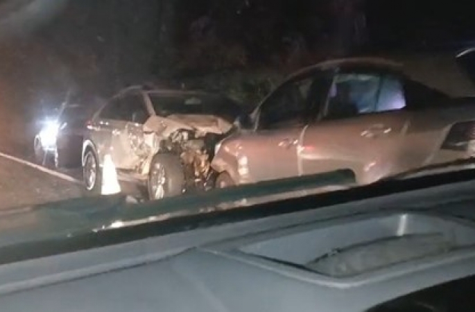 Quatro pessoas ficam feridas após acidente em Sarutaiá