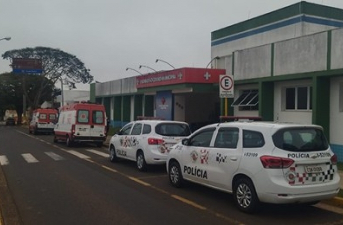 Motociclista perde controle da direção e bate em canteiro na rodovia SP-245 entre Arandu e Avaré