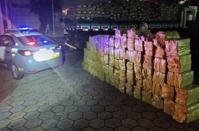 Polícia apreende quase 2 toneladas de maconha escondida em carga de massa de tapioca em Avaré