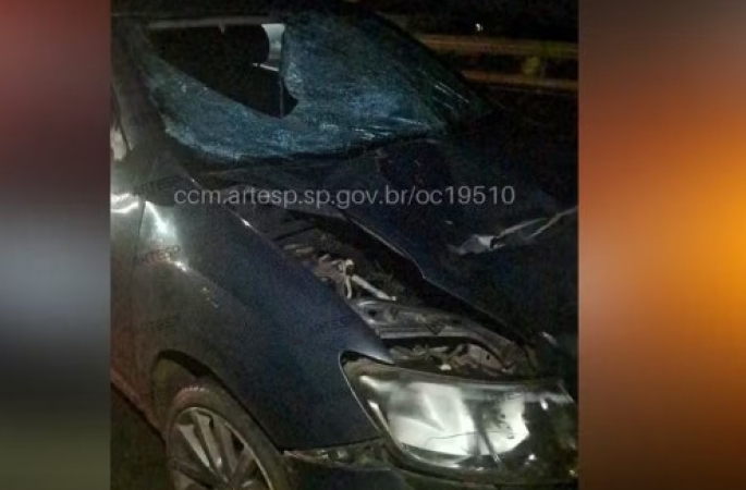 Homem morre após ser atropelado por carro na Rodovia Raposo Tavares em Paranapanema