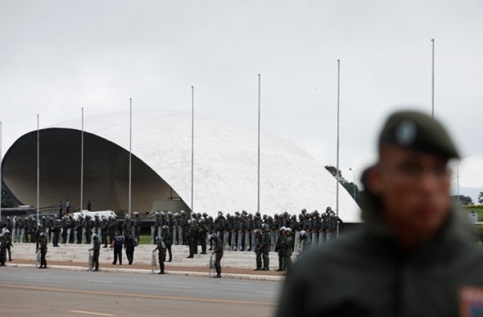 Exército indicia três coronéis por elaboração de carta golpista
