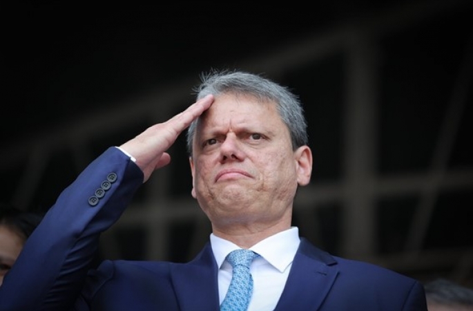Tarcísio já assume que deve concorrer a presidente, e Centrão tem até vice dos sonhos
