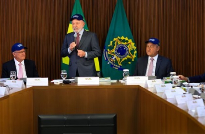 Lula diz que Tarcísio será seu adversário em 2026 e cobra lealdade de ministros do Centrão