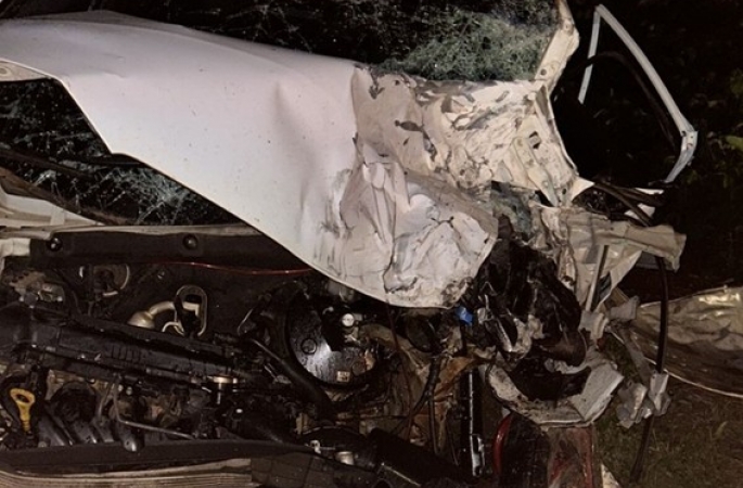 Mulher morre e homem é socorrido em estado grave após acidente em rodovia no interior de SP