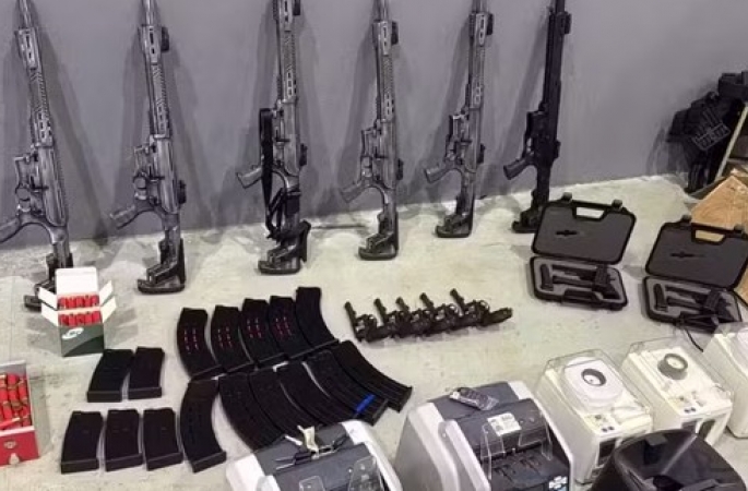 Bunker subterrâneo, carros-fortes e arsenal: como era o esquema usado por criminosos para transportar drogas e armas em SP