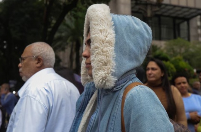 Frio e chuva marcam início da semana em SP, diz Climatempo