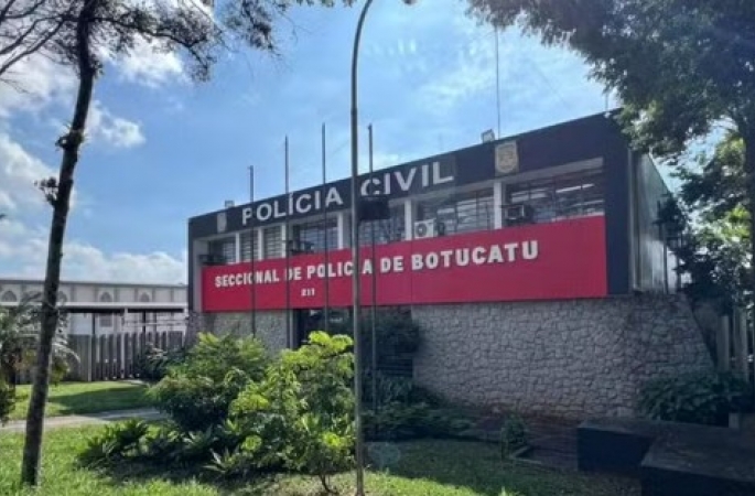 Homem é preso após atear fogo em colchão e roupas da companheira em Pratânia