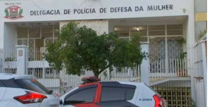 Vizinho é preso suspeito de estuprar meninos de 8 e 10 anos que o ajudavam em oficina